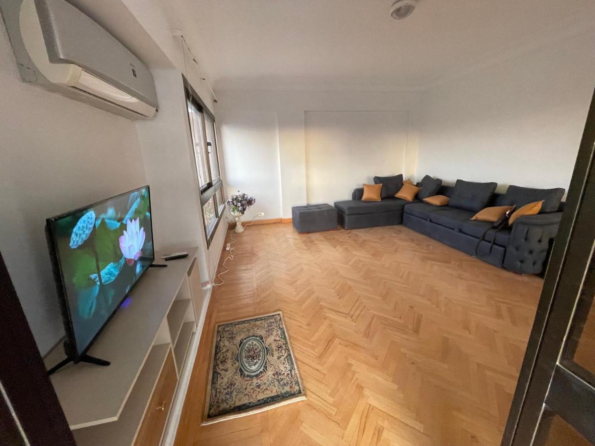 Heliopolis Modern 2Bdr Apartment Caïro Buitenkant foto