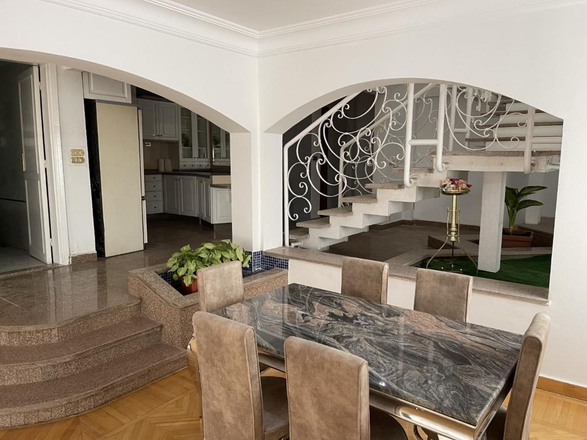 Heliopolis Modern 2Bdr Apartment Caïro Buitenkant foto