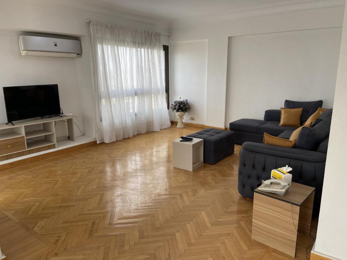 Heliopolis Modern 2Bdr Apartment Caïro Buitenkant foto