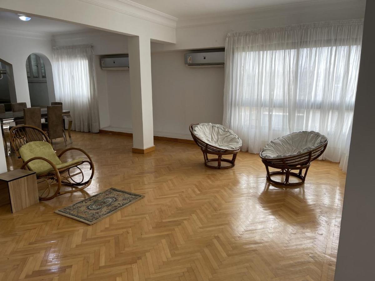 Heliopolis Modern 2Bdr Apartment Caïro Buitenkant foto